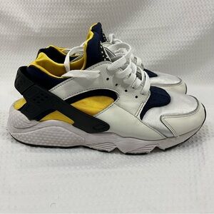 NIKE AIR HUARACHE 'MICHIGAN' - SIZE 8.5 - DD1068 107